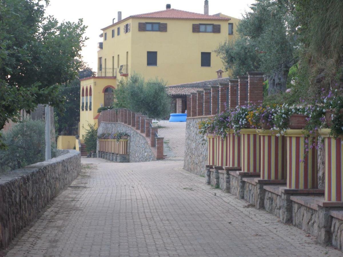 Azienda Agrituristica Le Terre Di San Leonardo เชตราโร ภายนอก รูปภาพ