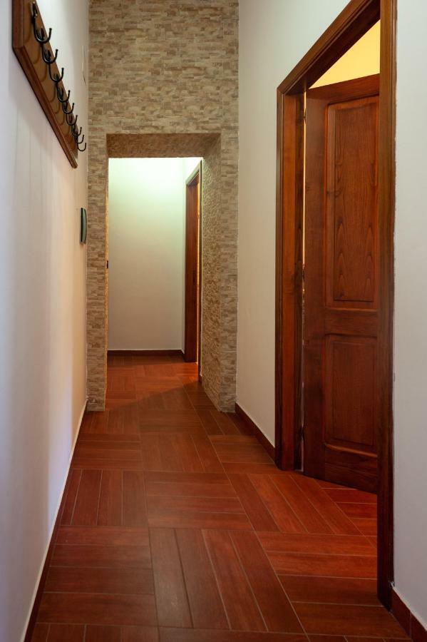 Azienda Agrituristica Le Terre Di San Leonardo เชตราโร ภายนอก รูปภาพ
