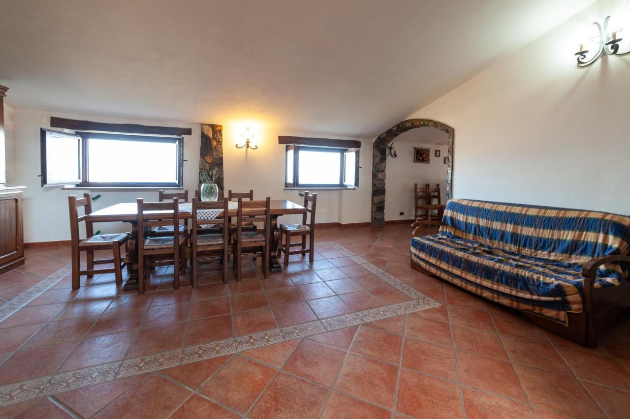 Azienda Agrituristica Le Terre Di San Leonardo เชตราโร ภายนอก รูปภาพ