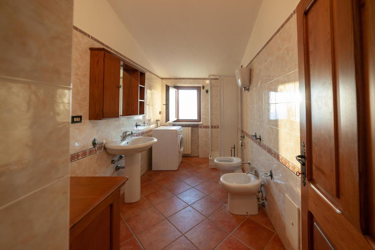 Azienda Agrituristica Le Terre Di San Leonardo เชตราโร ภายนอก รูปภาพ